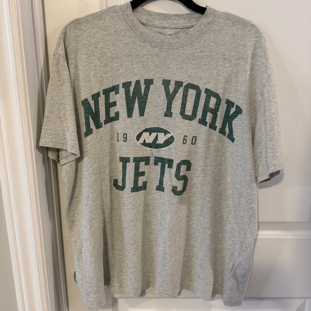 Abercrombie & Fitch Gray New York Jets Graphic Tee